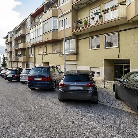 Whome Peaceful Family Away From Noise Algés